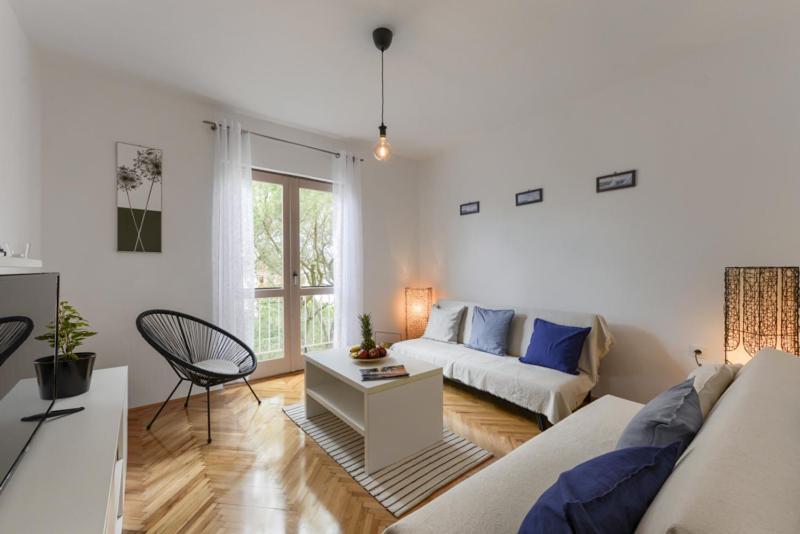 Apartments Yo Lee Бибинє Екстер'єр фото